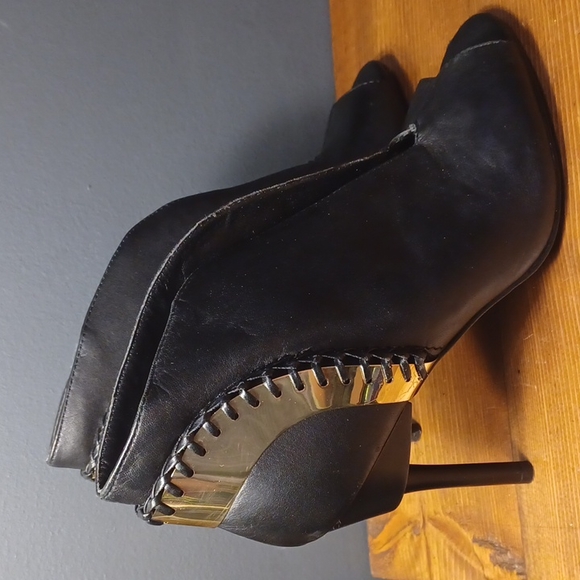 Fergie heels